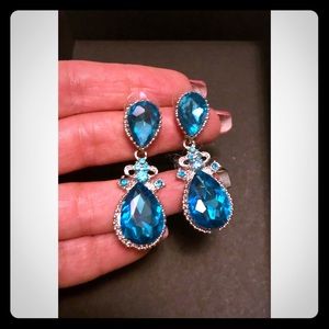 Turquoise Stone Drop Earrings